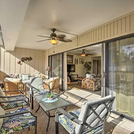 Centrally Located Kailua-Kona Condo With Lanai!